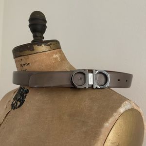 Patent leather Ferragamo belt champagne bronze